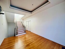 Sennett Avenue (D16), Semi-Detached #519610731